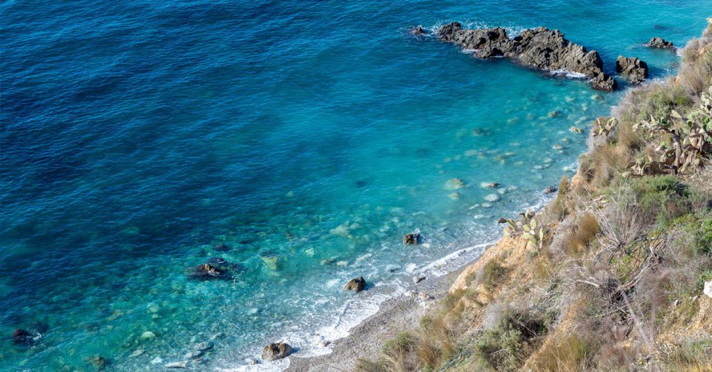 imagen playa de Maro