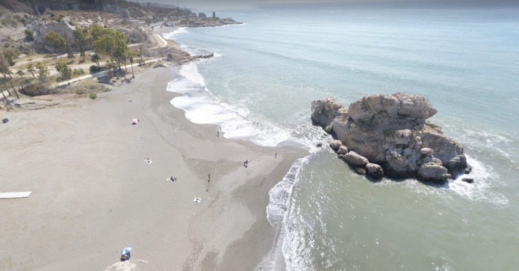 imagen playa peñon del cuervo