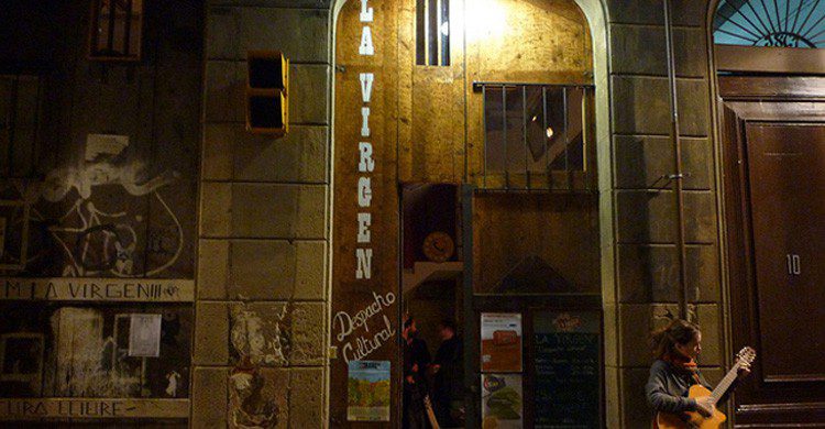 Bar clandestino El Arco de la Virgen en Barcelona (Fuente: enbarcelona.com)