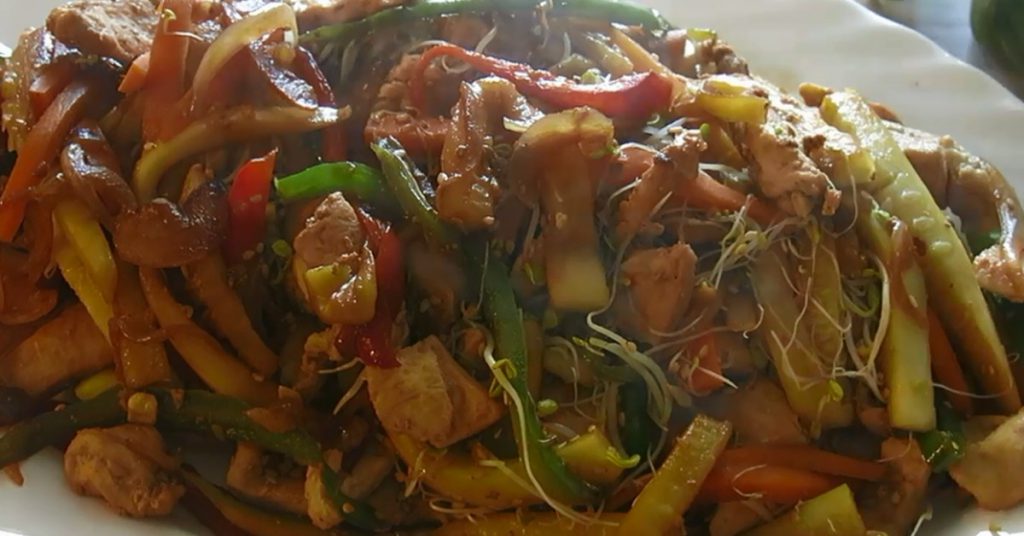 Sigue leyendo Receta fisgona: Chop Suey de Estados Unidos