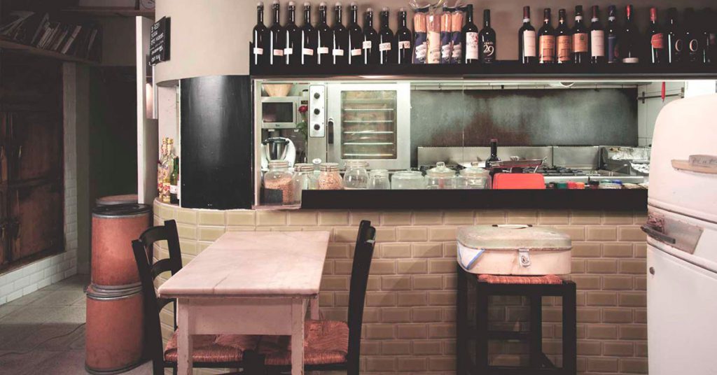 Imagen del interior de Le Cucine Mandarosso (lecucinemandarosso.com)
