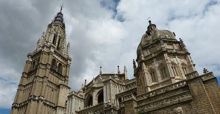 Desde su magnifica torre se puede apreciar una vista de Toledo preciosa. (iStock)
