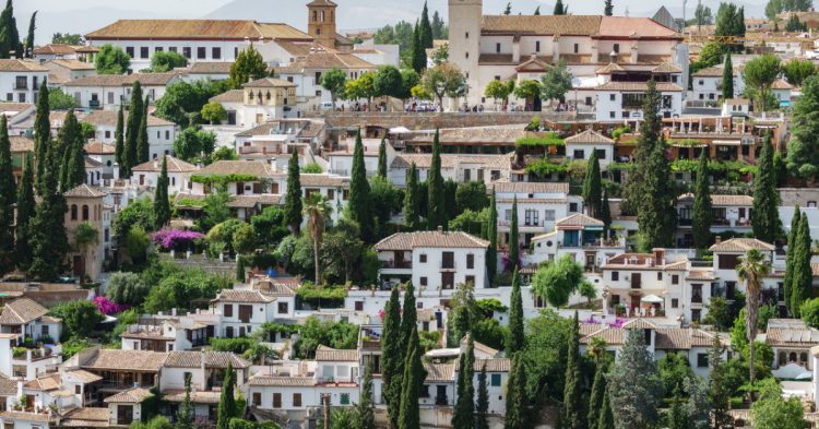 Vistas del barrio de Albaicín en Granada (Fuente: iStock)