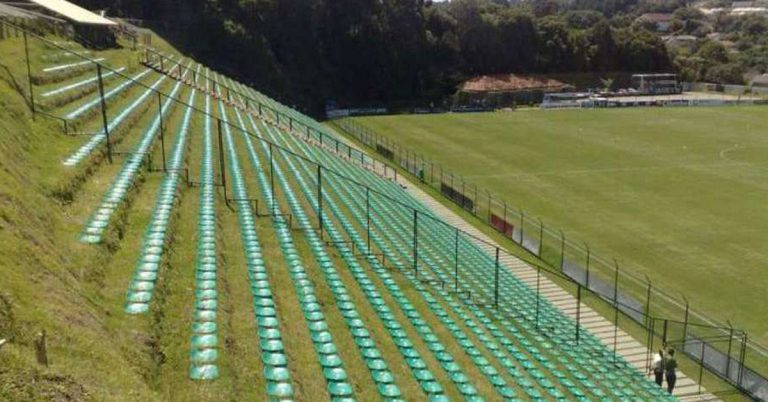 Sigue leyendo Los 7 estadios de fútbol más curiosos del mundo