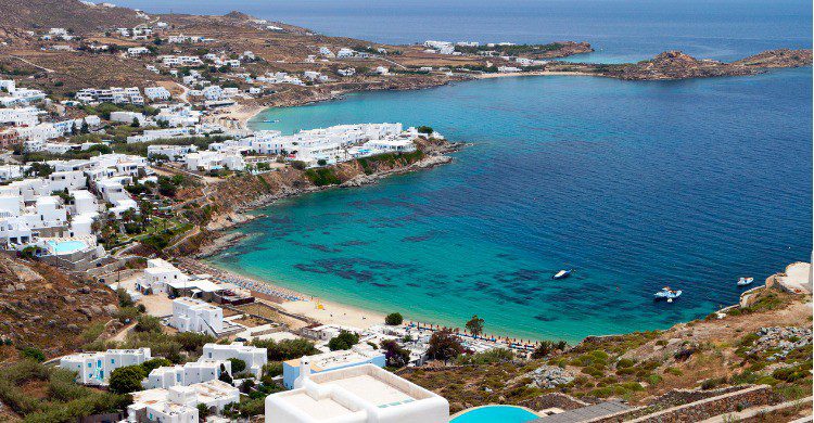 Playa de Psarou en Mykonos, Grecia (Fuente: iStock)