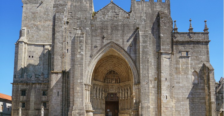 La espectacular catedral de Tui (Fuente: iStock)