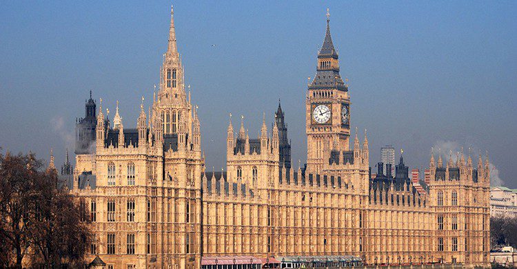El Palacio de Westminster es conocido como Casas del Parlamento (Pixabay)