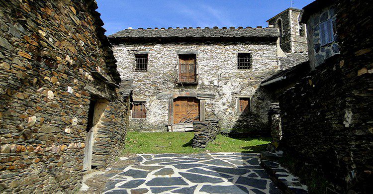 Campillo de Ranas (Santiago López Pastor, Flickr)