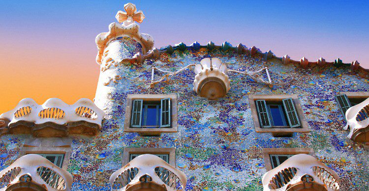 Monumentos de Barcelona imprescindibles: La Casa Batlló (Fuente: iStock)