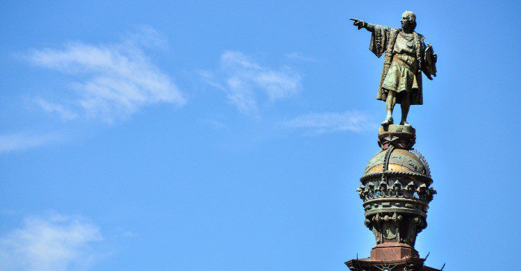 El monumento a Colón en Barcelona (Fuente: iStock)