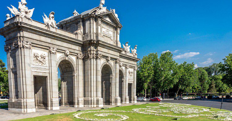 La Puerta de Alcalá en Madrid (Fuente: iStock)