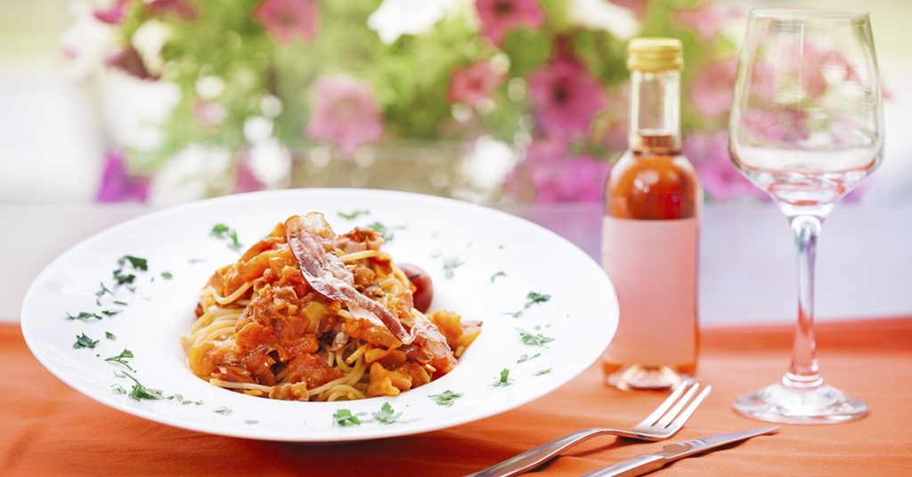 Sigue leyendo Receta fisgona: Espaguetis a la Amatriciana de Italia