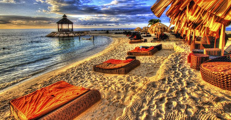 vista de Ocho Rios en Jamaica(Istock)