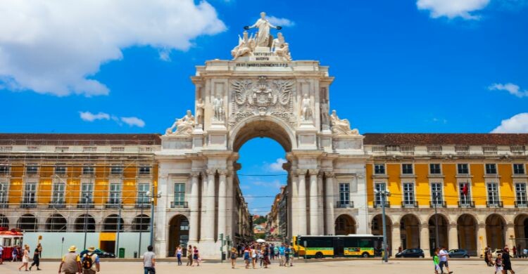 Estos son los mejores destinos Erasmus para los españoles (Canva)