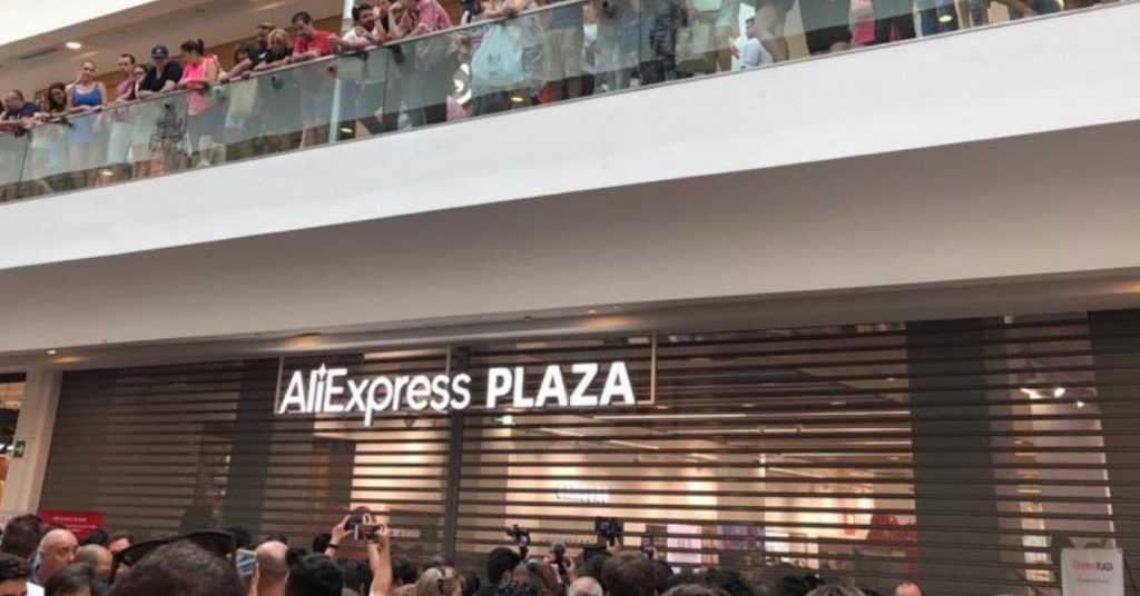 Sigue leyendo Exitosa inauguración de la primera tienda de Aliexpress en España