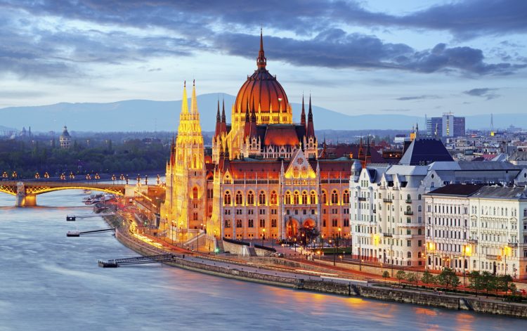 4 días en BUDAPEST Vuelo+Hotel desde 107€