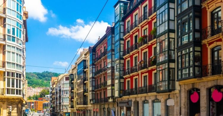En Bilbao puedes probar cervezas artesalanes (iStock)