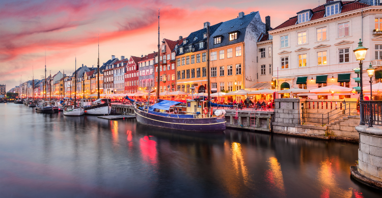 Nyhavn Copenhague Dinamarca