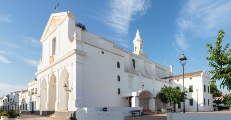 Iglesia de Sant Lluís, Islas Baleares (Adobe Stock)