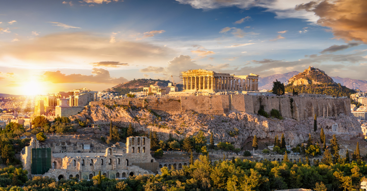 Déjate envolver por su historia, Atenas quiere contártelo con detalles (iStock).