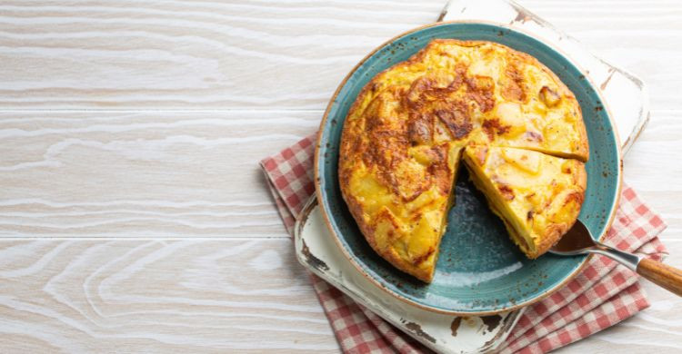 Donde comer tortilla de patatas en Logroño (Canva)