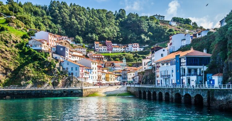Cudillero, Asturias (Adobe Stock)