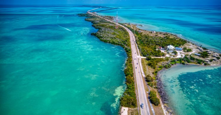 Overseas Highway Florida Keys (Adobe Stock)