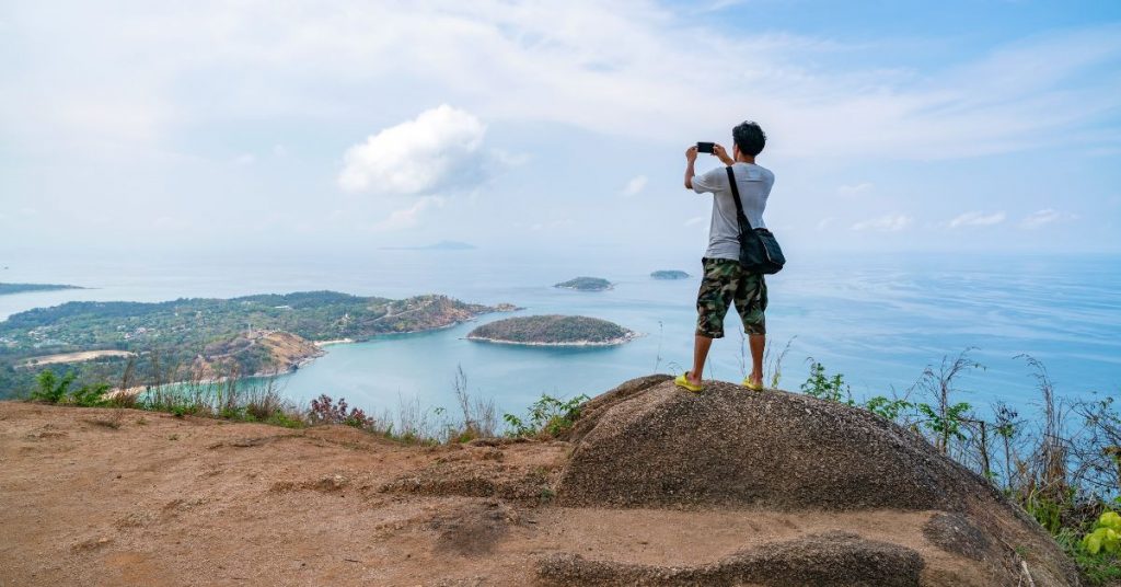 Sigue leyendo Fallece un turista de 34 años tras caer desde un acantilado mientras hacía una foto