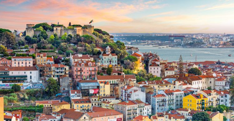 Lisboa (Adobe Stock)