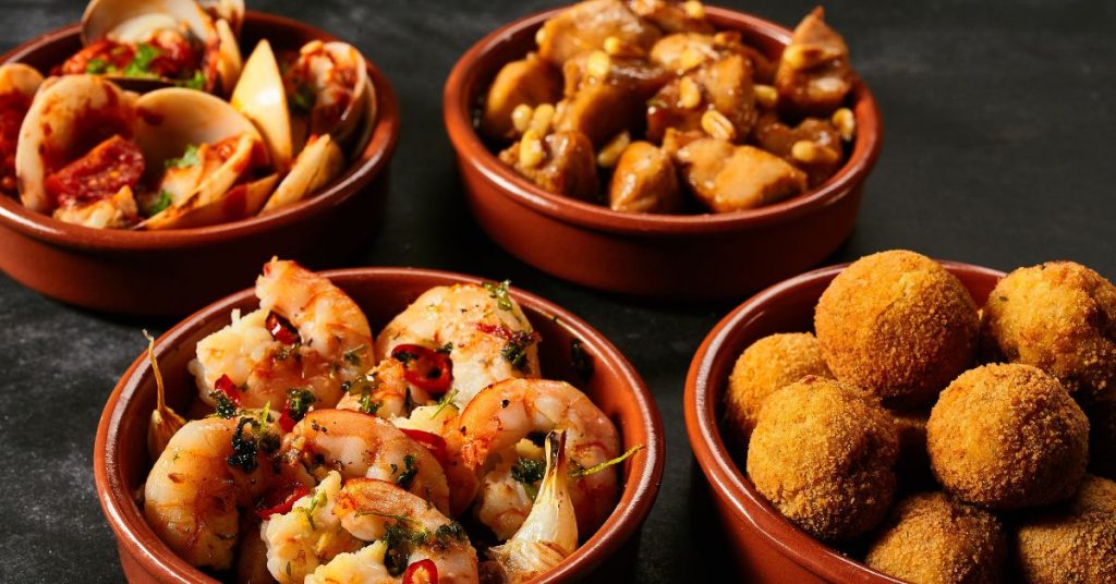 Sigue leyendo Los 10 mejores mercados para tomar tapas en España