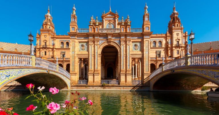 3. Sevilla