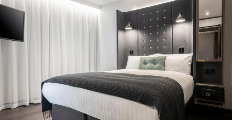 Point A Hotel Edinburgh Haymarket (Booking)