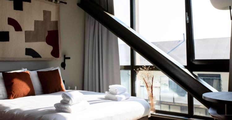 Bob W Amsterdam Noord (Booking)