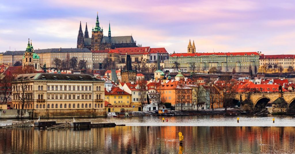 Sigue leyendo Escápate a Praga: Vuelo ida y vuelta desde 79€