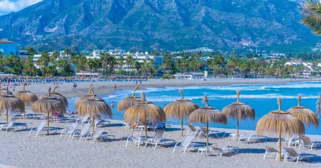 Sigue leyendo 5 escapadas costeras por el Día de Andalucía