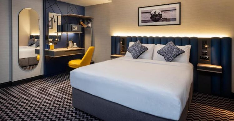 Academy Plaza Hotel (Booking)