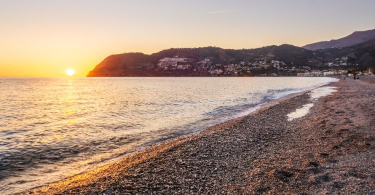Almuñecar en la Costa Tropical (AdobeStock)