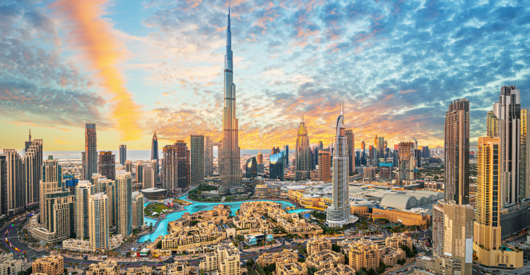 Atardecer en Dubai (Adobe Stock)