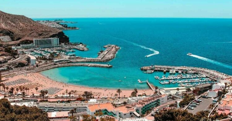 Sigue leyendo Descubre los encantos de Gran Canaria: tu guía para unas vacaciones perfectas
