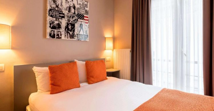 Beverly Hills Hotel (Kayak)