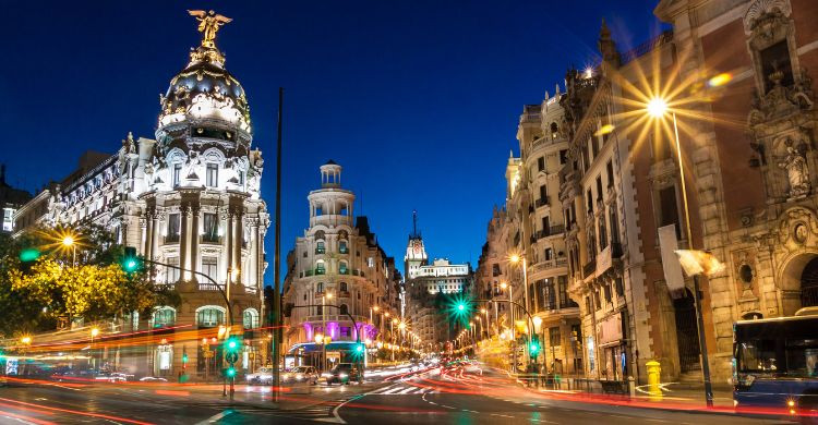 Gran Vía en Madrid, España. (AdobeStock)