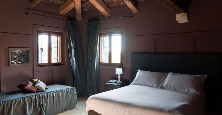 Hotel 5 Colonne (Kayak)