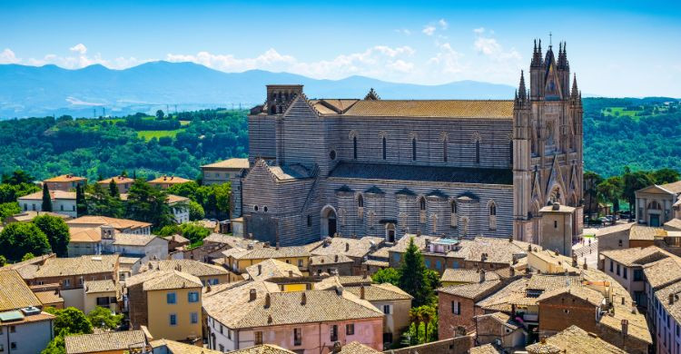 Vista panorámica de Orvieto, Italia. (Adobe Stock)
