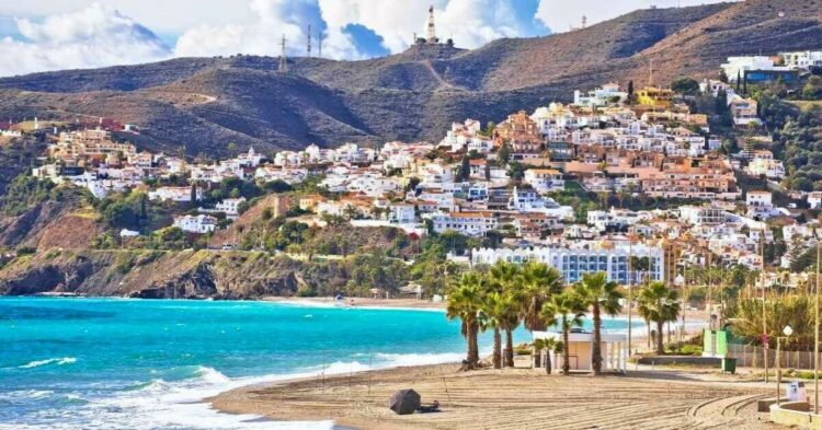 Sigue leyendo ¿Qué ver y hacer en el pueblo de Nerja?