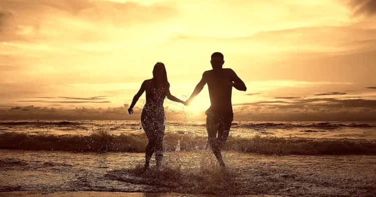 Sigue leyendo 5 destinos económicos para ir de Luna de Miel en España