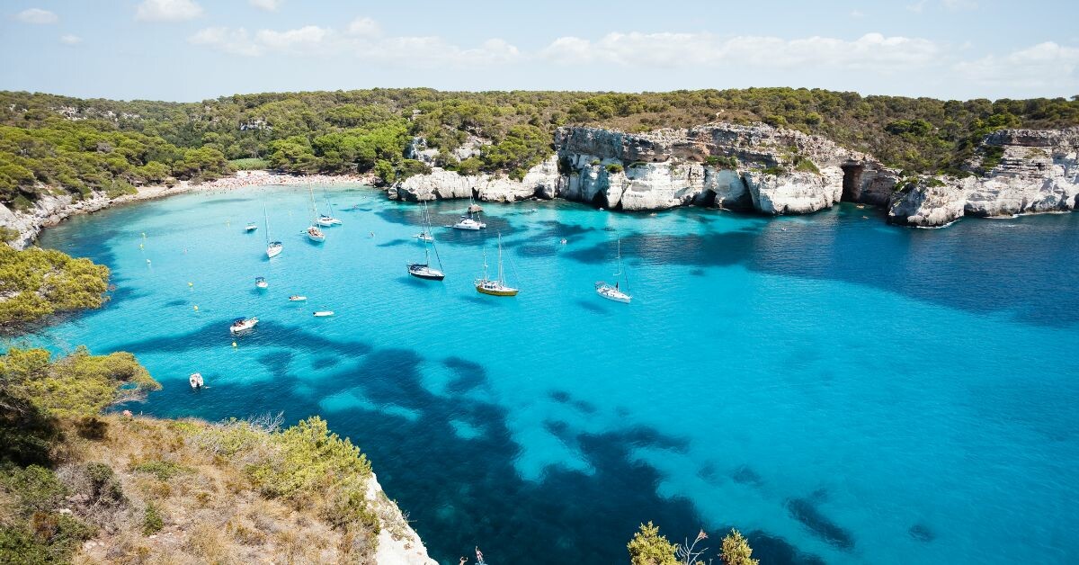 Escápate a Menorca: Vuelos de ida y vuelta desde 50€