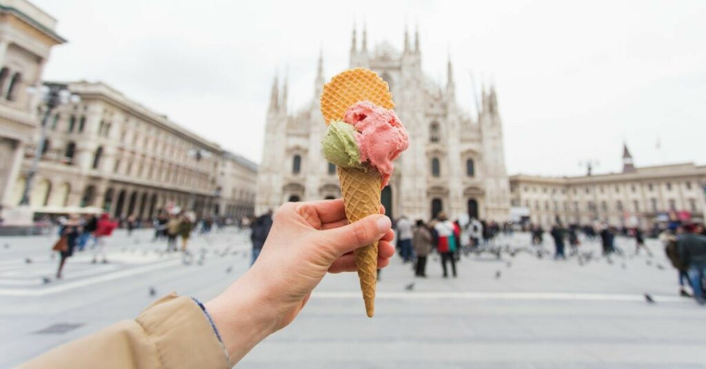 Sigue leyendo Milán prohibirá la venta de pizzas y helados