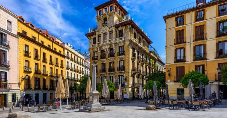 Reserva tu menú degustación gourmet para celebrar el Día de la Madre, en Madrid. (Adobe Stock)