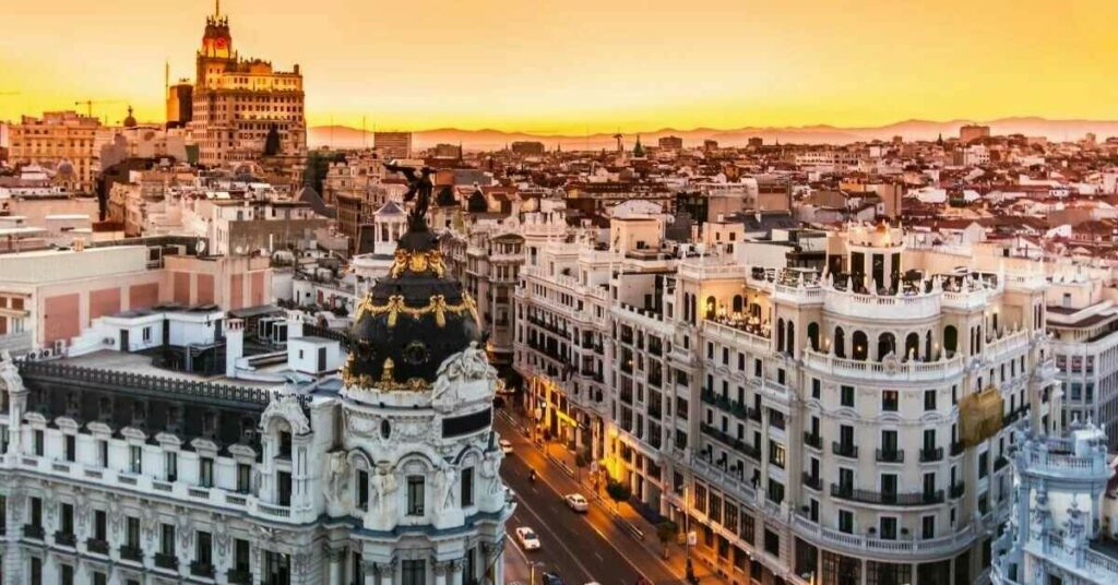 Sigue leyendo 5 formas de disfrutar de una visita a Madrid en verano