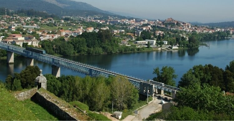 Camino Portugués del Camino de Santiago (Adobe Stock)